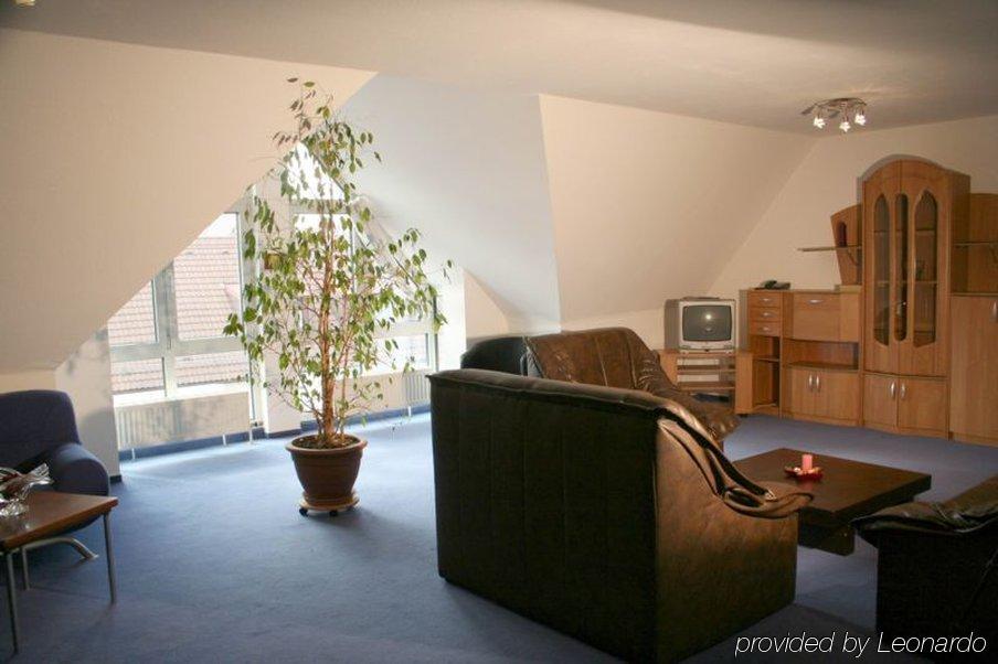 Hotel Domino Stuttgart Ngoại thất bức ảnh